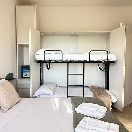 Renovated - Relaxation Just 5 Minutes From The Sea