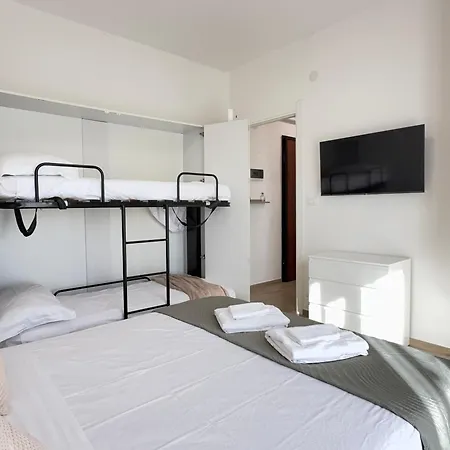 Apartman Renovated - Relaxation Just 5 Minutes From The Sea *