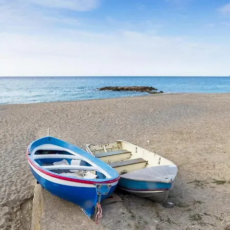 Renovated - Relaxation Just 5 Minutes From The Sea *